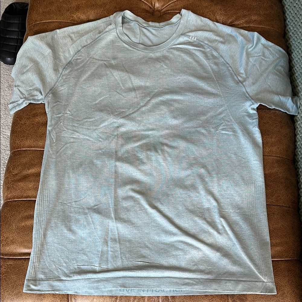 Lululemon Metal Vent Tech - Ice Blue